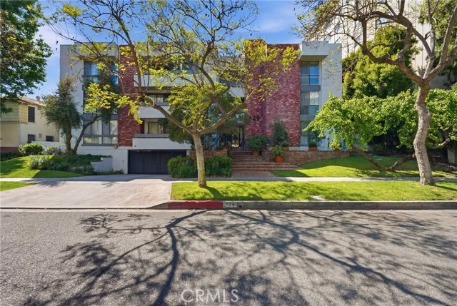 429 N Oakhurst Drive #301, Beverly Hills