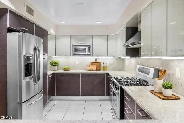 1353 N Fuller Avenue #204, Los Angeles