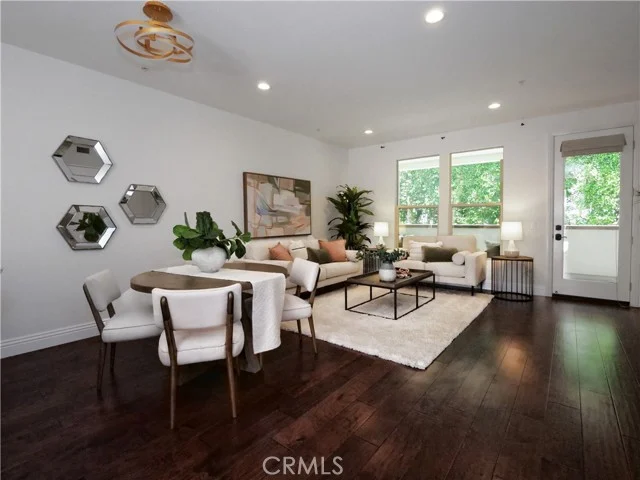 28220 Highridge #208 photo 3