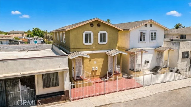 9212 Avalon photo 1