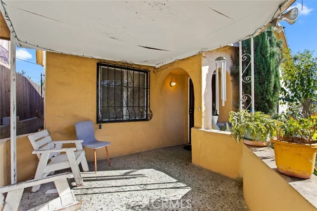 3984 Barrett Rd, Los Angeles