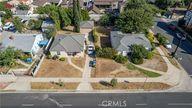 14005 Victory Boulevard, Van Nuys