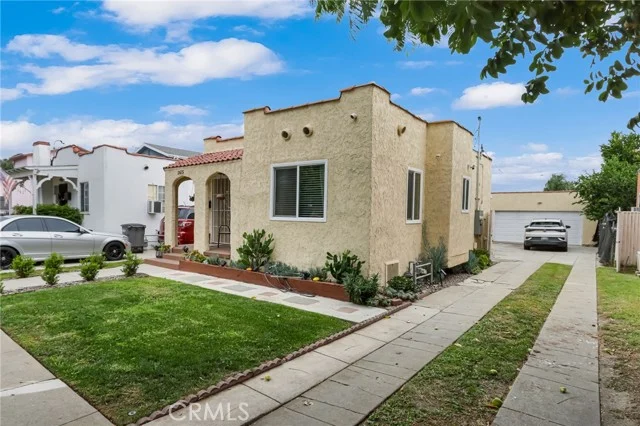 2615 E Washington Street, Carson