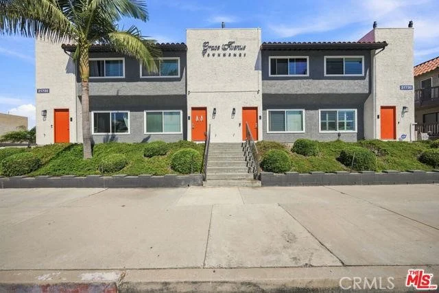 21730 Grace #102, Carson