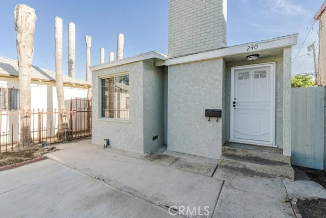 240 E South, Long Beach