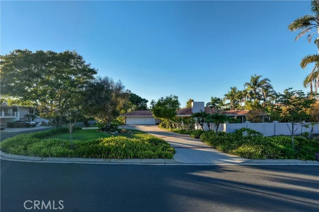 30238 Cheret Place photo 2