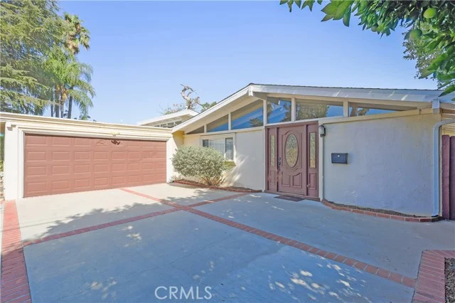 19841 Hamlin Street photo 1