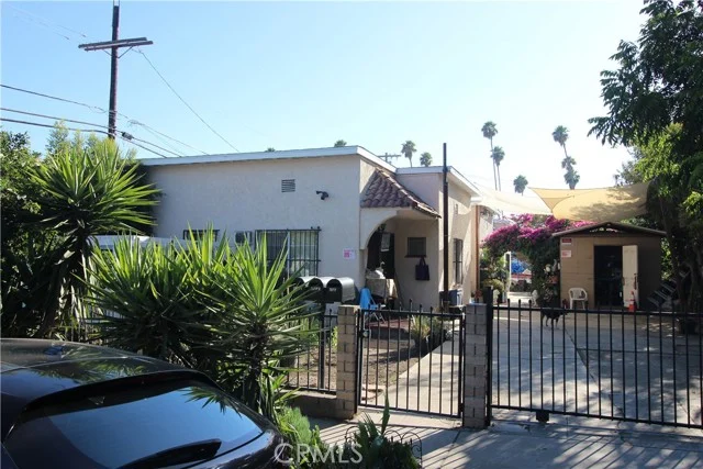 3817 Drysdale, Los Angeles