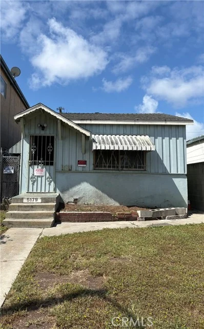 5179 Inglewood Blvd. photo 1