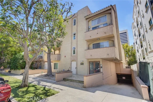 1639 Camden Avenue #301 photo 1