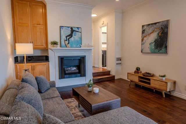 1021 5th Street #206 photo 5