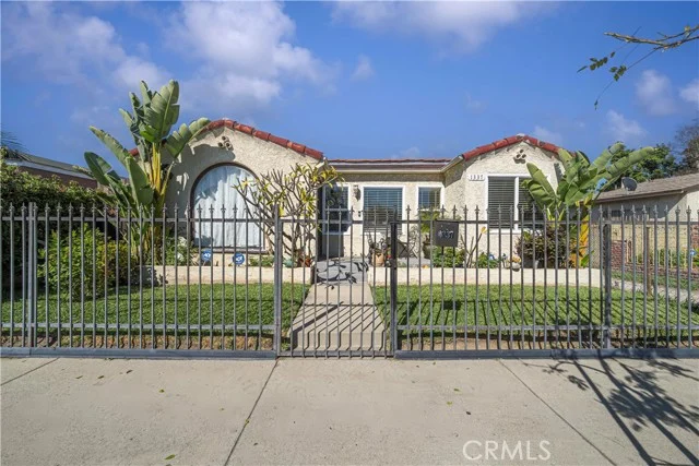 1337 W Gage photo 1