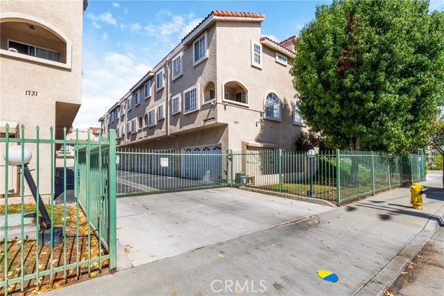 1727 W 149th Street #E photo 2
