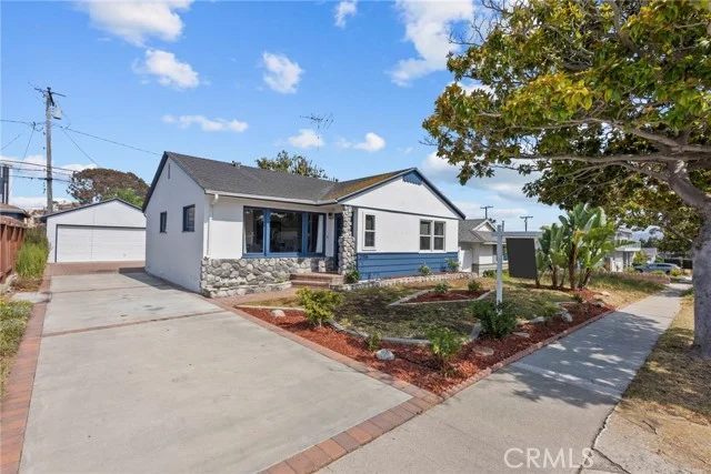 21706 Talisman Street photo 1
