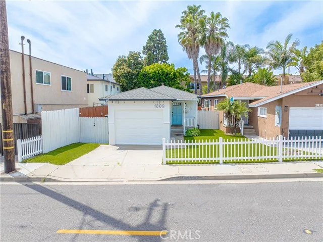 1809 Phelan Lane photo 2