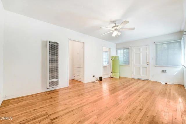 4824 Toland Way photo 3
