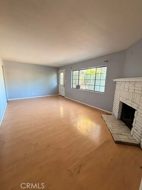 6718 Varna Avenue photo 5
