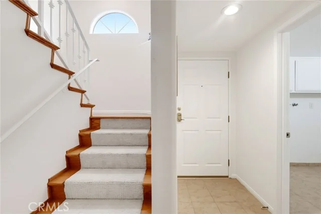1073 W 9th Street #202 photo 5