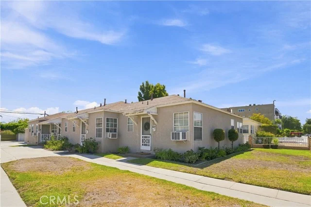 11418 Victory Boulevard, Valley Glen