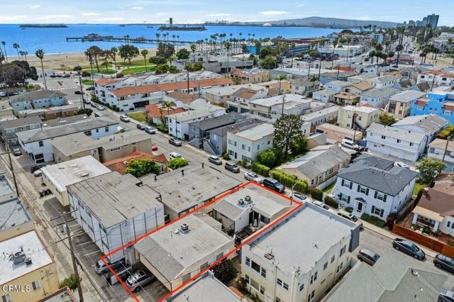 60 Bennett Avenue, Long Beach
