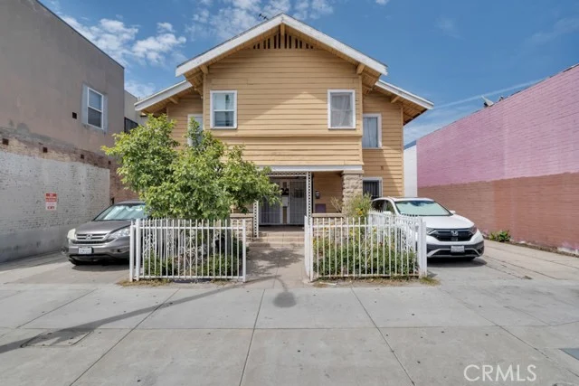 2113 Venice photo 1