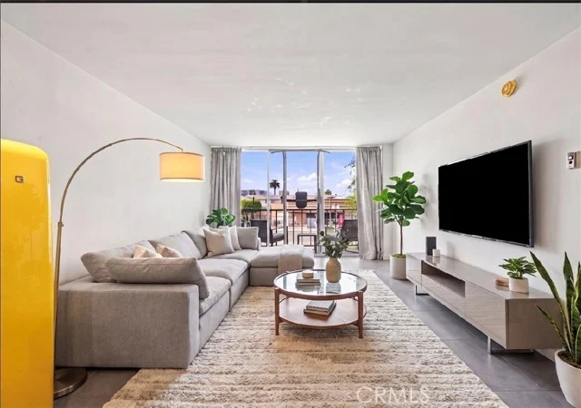 375 Atlantic Avenue #201, Long Beach
