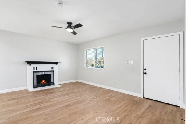 15016 Marigold Avenue photo 3