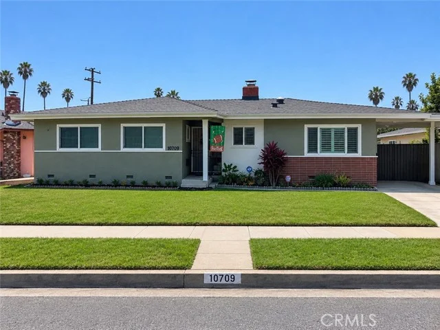 10709 S 8th Avenue, Inglewood