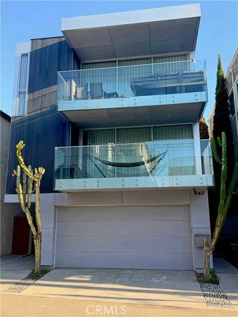 442 23rd Street, Manhattan Beach