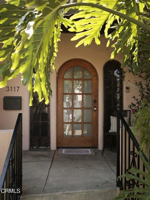 3117 Stanford Avenue photo 2
