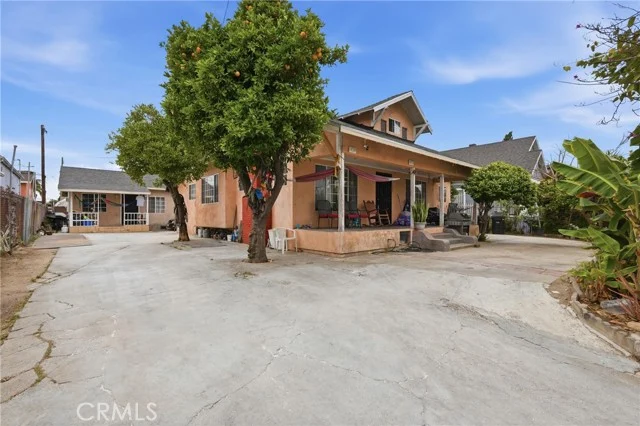 1472 W 37th st Street, Los Angeles