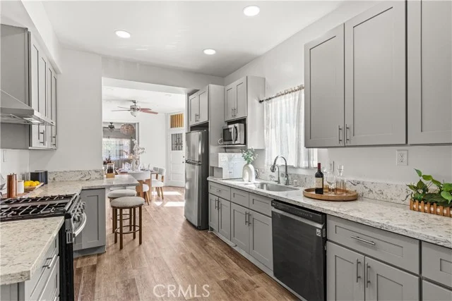 1147 S Westlake Avenue photo 4