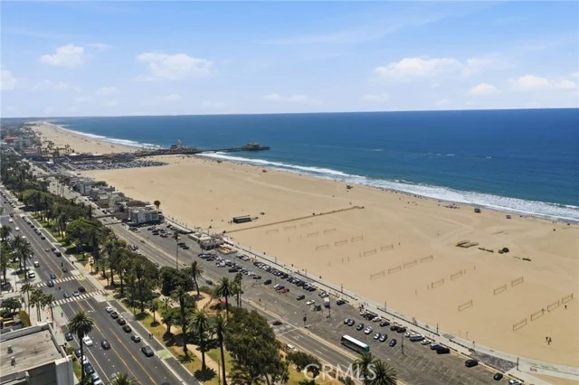 101 California #1104 photo 1
