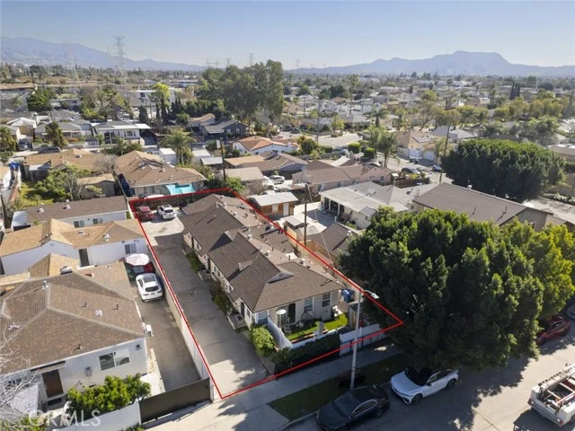 6614 Camellia Avenue photo 3
