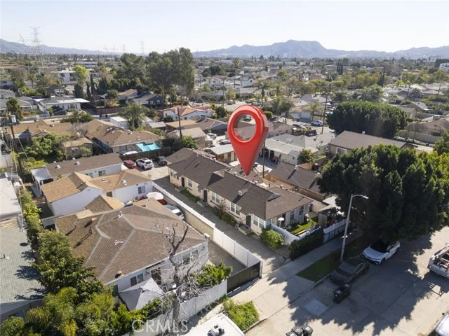 6614 Camellia Avenue photo 4