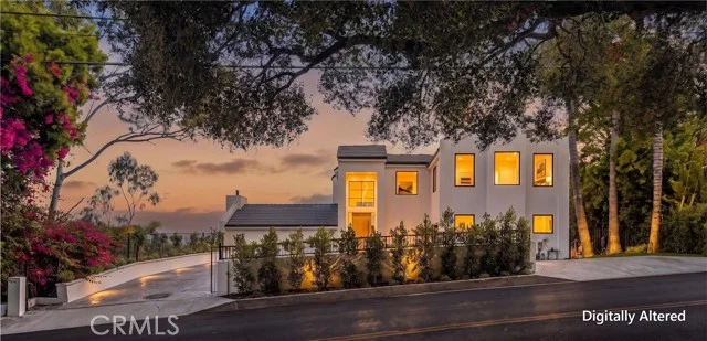 3566 Beverly Glen, Sherman Oaks