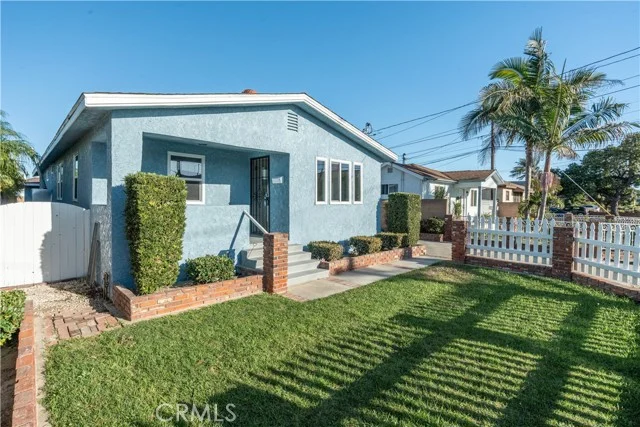 21726 Dolores Street photo 2