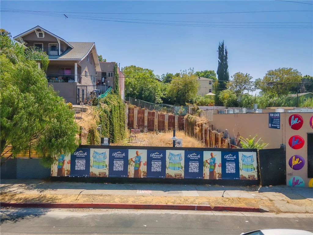 1492 W Sunset Boulevard photo 1