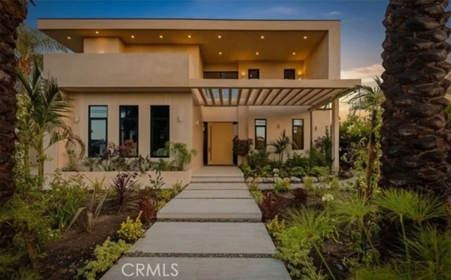 15450 Huston, Sherman Oaks