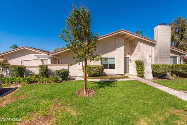 2213 Crespi Lane photo 3