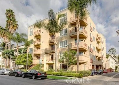 320 S Willaman Drive #302, Los Angeles