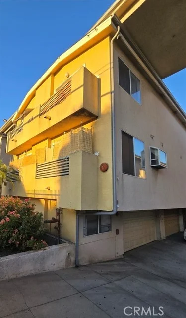 8780 Burnet #12, Los Angeles