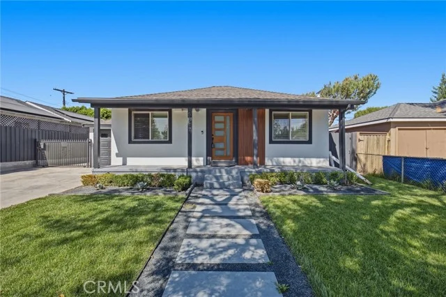 5847 Texhoma Avenue, Encino