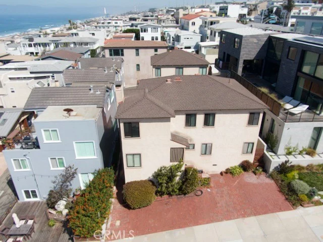 223 32nd St, Manhattan Beach