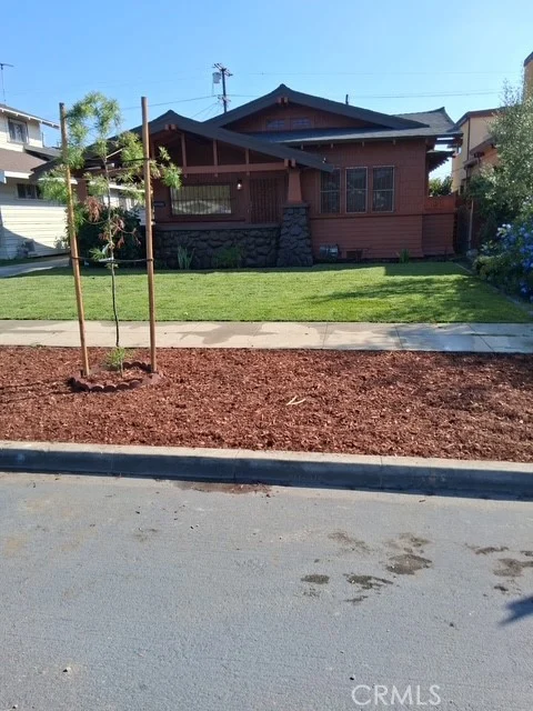 1842 W 43rd Place, Los Angeles