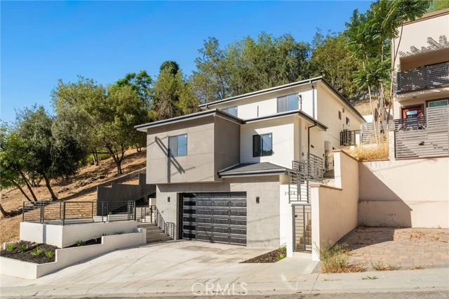 3934 Snow Drive, Los Angeles