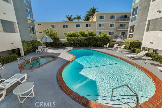 5454 Zelzah Avenue #204, Encino