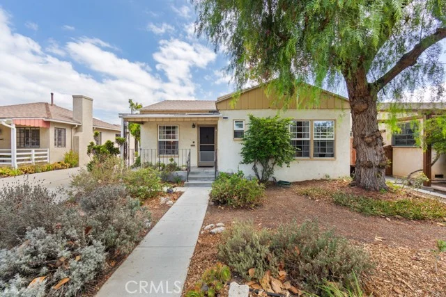 3730 Rose Avenue, Long Beach
