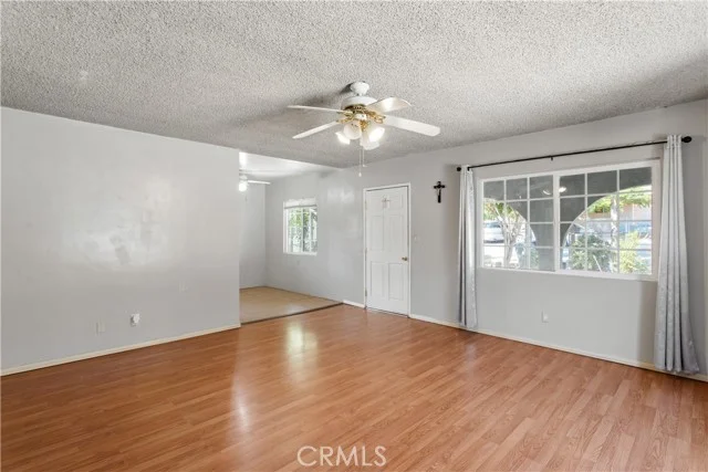 129 N Record photo 5