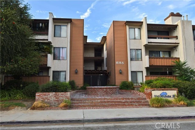 15155 Sherman Way #37 photo 1